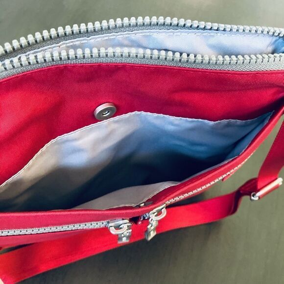 Baggallini Red Crossbody Comrade Bag Purse - Picture 6 of 8